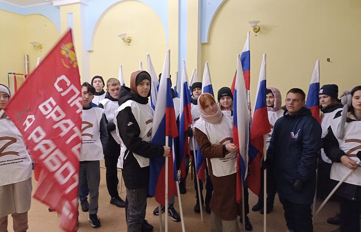 30 сентября, волонтеры НАСК, приняли участие в митинге-концерте в поддержку референдумов в ДНР, ЛНР, Херсонской и Запорожской областях