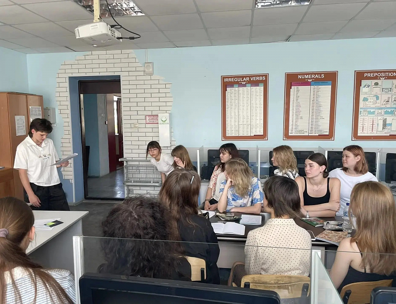 В Новосибирском архитектурно-строительном колледже почтили память героев Великой Отечественной войны
