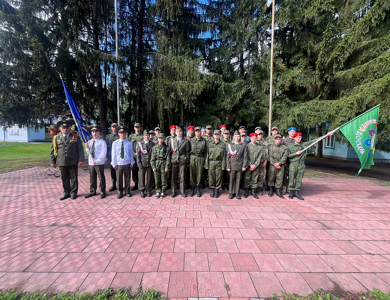 Традиционная летняя профильная патриотическая смена "Служу Отечеству".