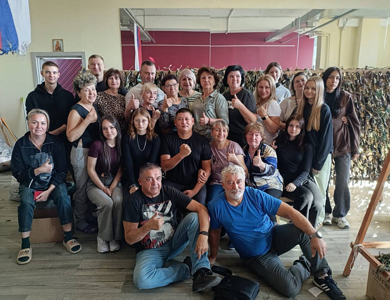 В новом учебном году мы продолжаем активную помощь в работе Фонда СвоихНебросаем