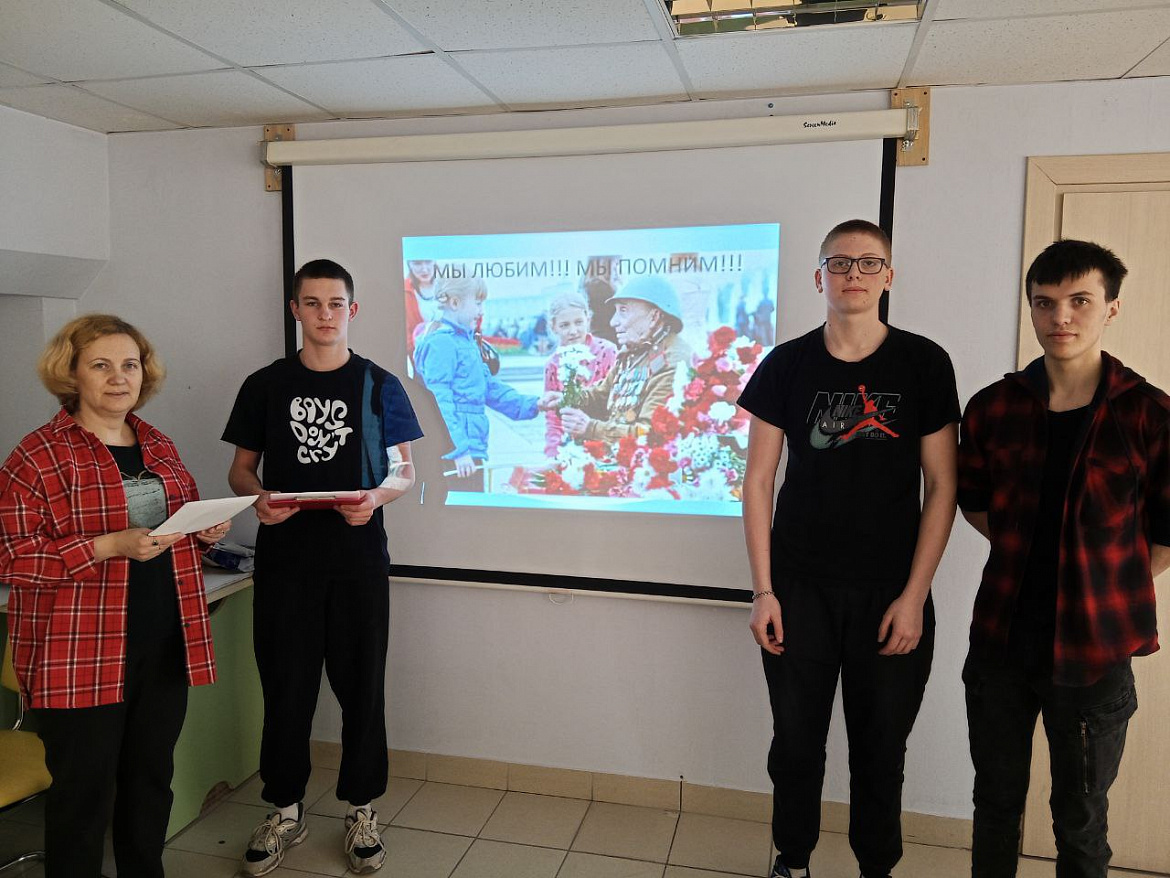 Песни в солдатских шинелях