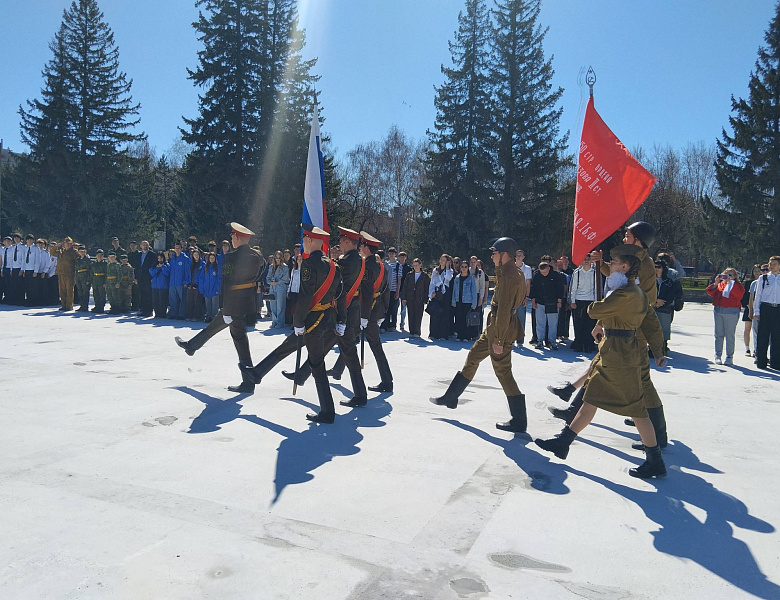  “Георгиевская ленточка” 