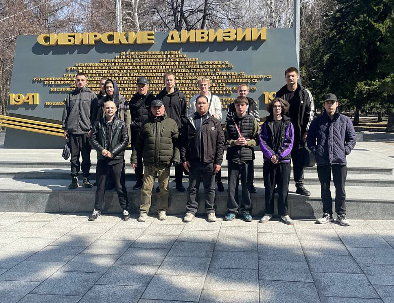 Экскурсия к одному из главных памятников Новосибирска — Монументу Славы.