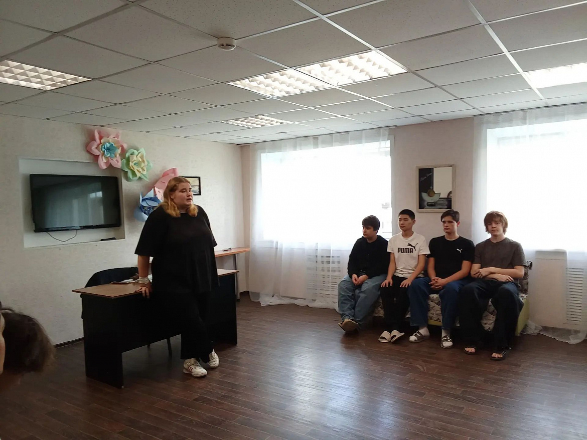 Встреча первокурсников со специалистом отдела профилактики Центра «Родник», педагогом-психологом - Дарьей Сергеевной Цвигун
