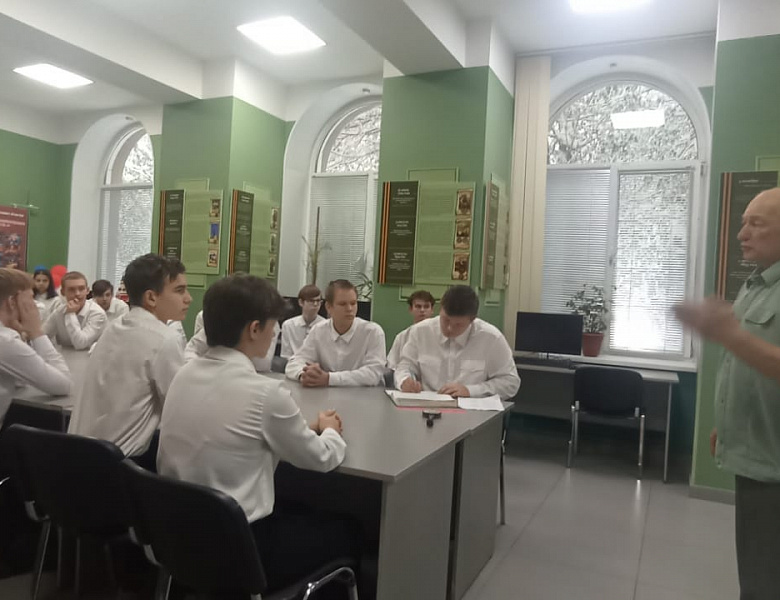 Вахта Памяти у Монумента Славы.