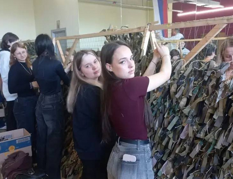 В новом учебном году мы продолжаем активную помощь в работе Фонда СвоихНебросаем