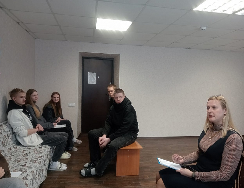 В рамках Международного дня родного языка провели тренинг.