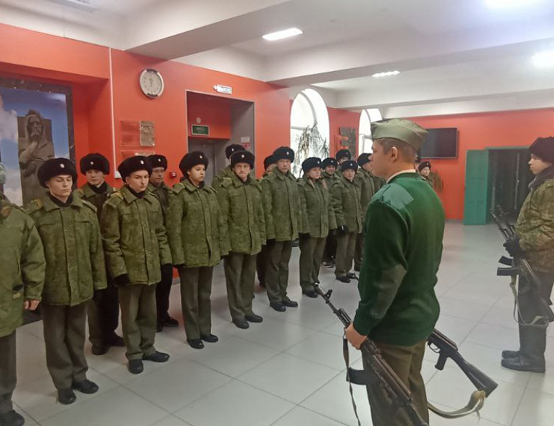 Вахта Памяти у Монумента Славы.