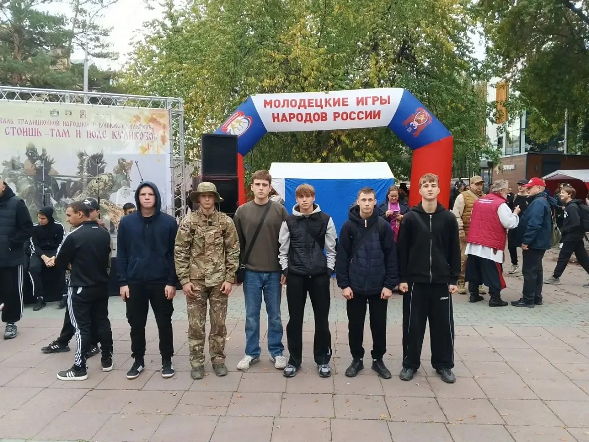 Студенты НАСК погрузились в традиции на фестивале «Где стоишь — там и поле Куликово!»