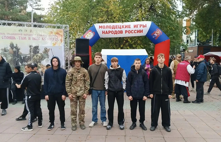 Студенты НАСК погрузились в традиции на фестивале «Где стоишь — там и поле Куликово!»