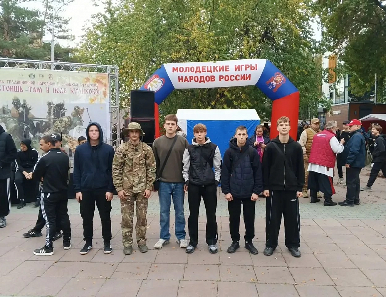 Студенты НАСК погрузились в традиции на фестивале «Где стоишь — там и поле Куликово!»