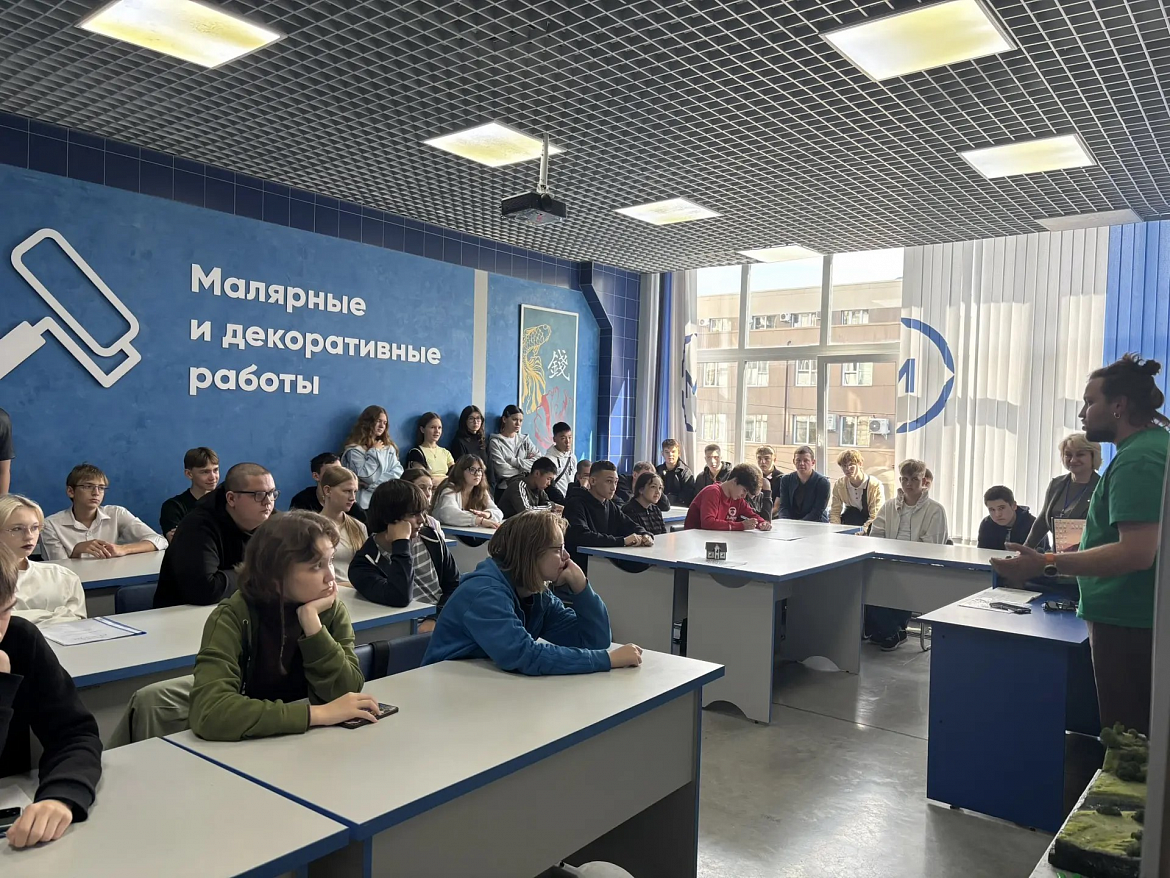 От теории к практике: первокурсники НАСК погрузились в профессию на мастер-классах от ведущих работодателей региона