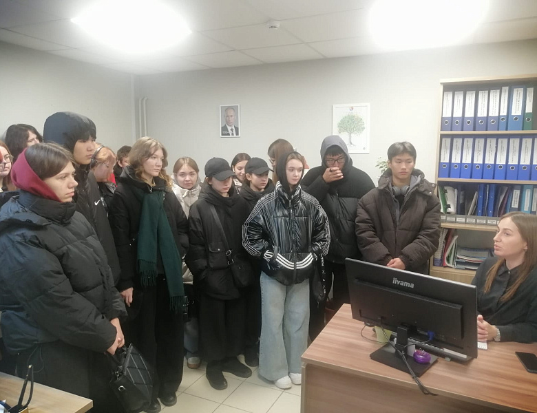 Практико-ориентированные экскурсии к работодателю. 19 Группа посетила участок эксплуатации УК «Зелёный город» ЖК Бавария.