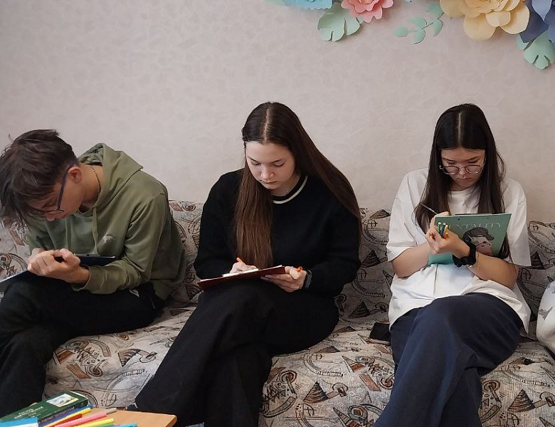 Тренинг с студентами из групп первого курса 12 и 12к, проживающими в общежитии НАСК